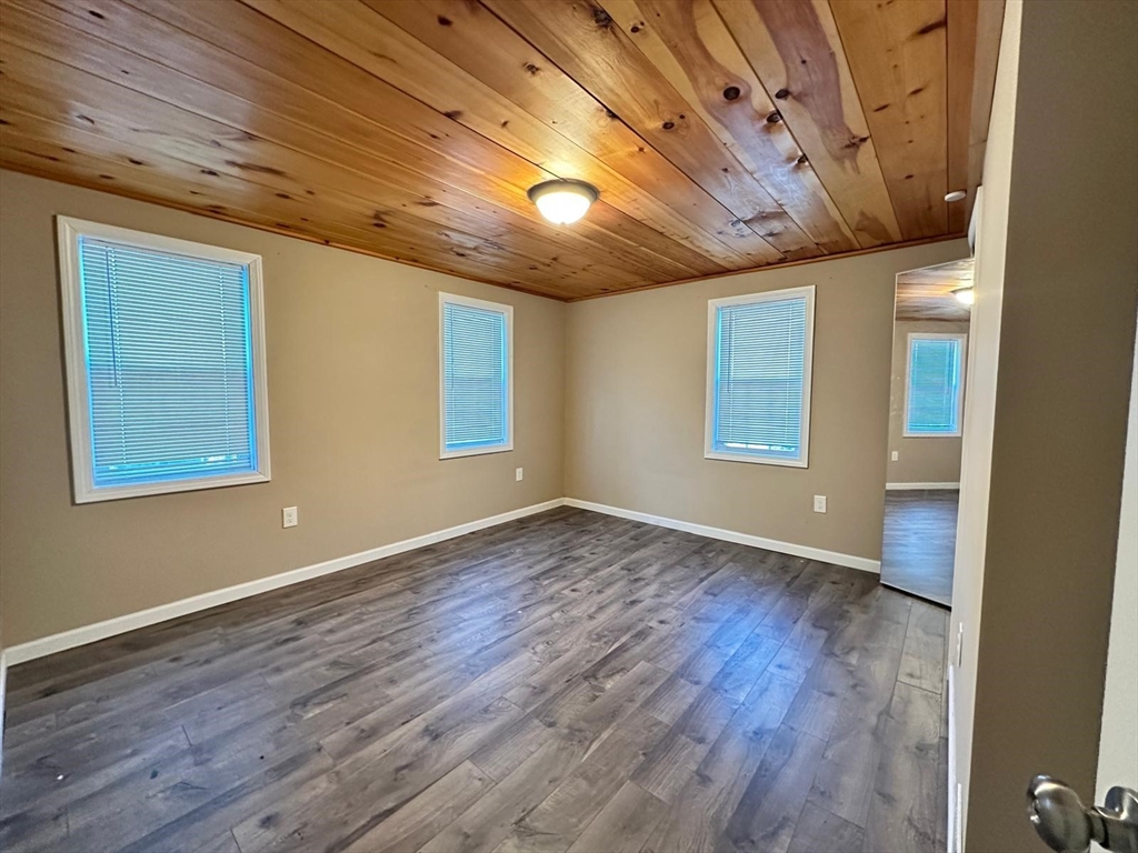 46 Kelley Street Three Rivers, MA 01080 - Photo 10 of 17