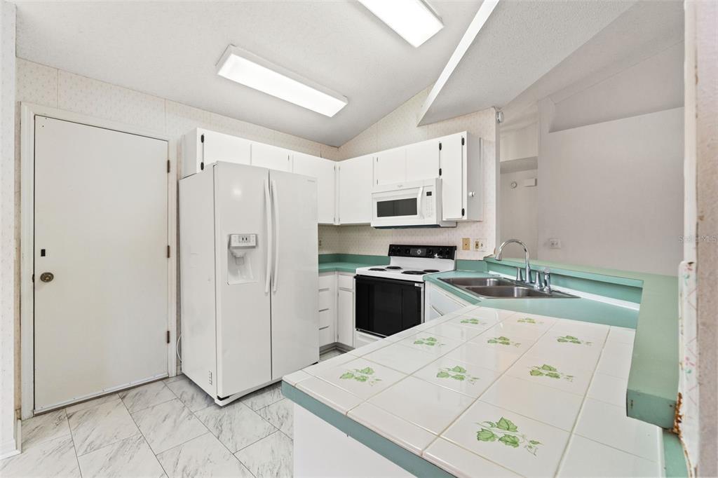 13504 Fawn Ridge Boulevard Tampa, FL 33626 - Photo 21 of 47