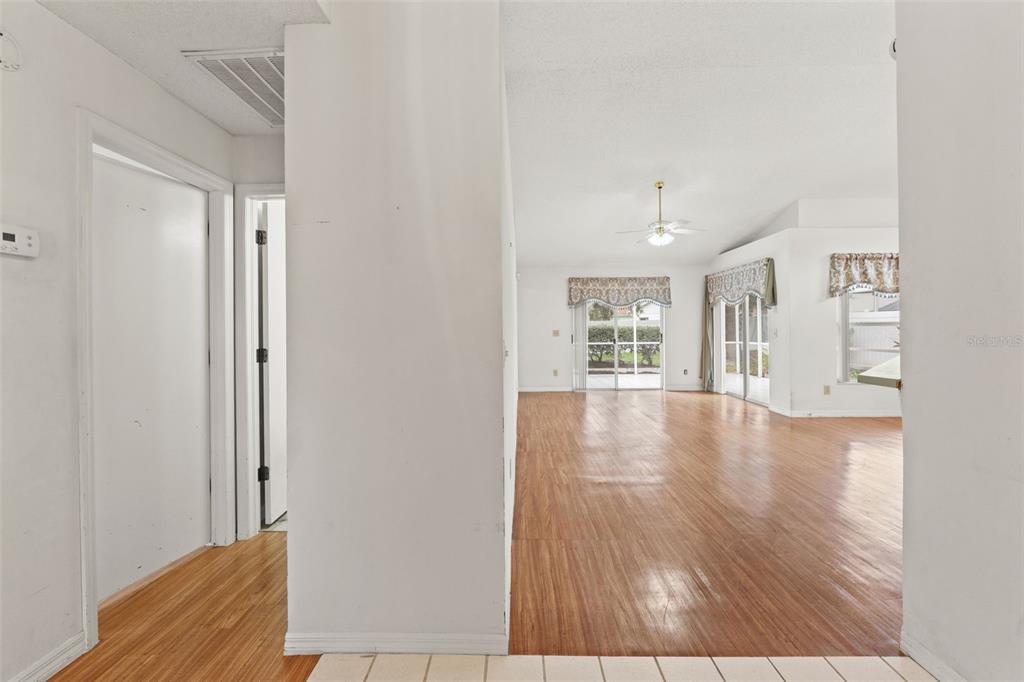 13504 Fawn Ridge Boulevard Tampa, FL 33626 - Photo 6 of 47