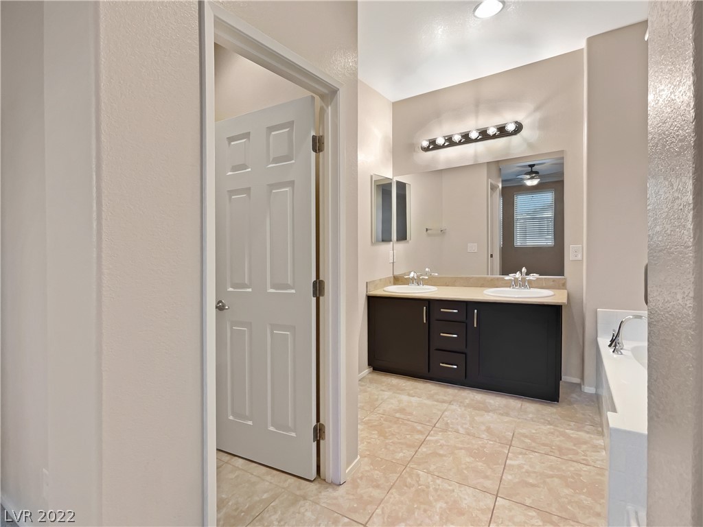 5357 Panaca Spring Street Las Vegas, NV 89122 - Photo 11 of 16 Gallery Image 11