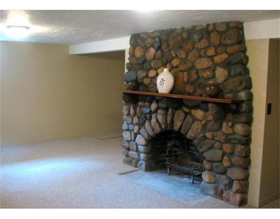 9 Meadowview Road Melrose, MA 02176 - Photo 8 of 8 Gallery Image 8