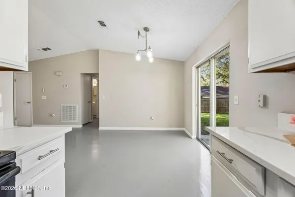 $264,900 | 10519 Timber Creek Lane, Jacksonville, FL 32221