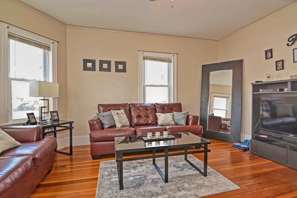 42 Sea Street Everett, MA 02149 - Photo 12 of 20