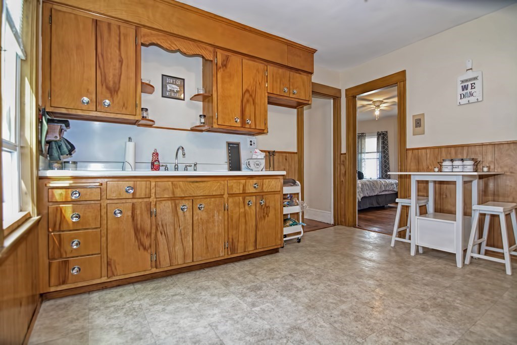 42 Sea Street Everett, MA 02149 - Photo 16 of 20