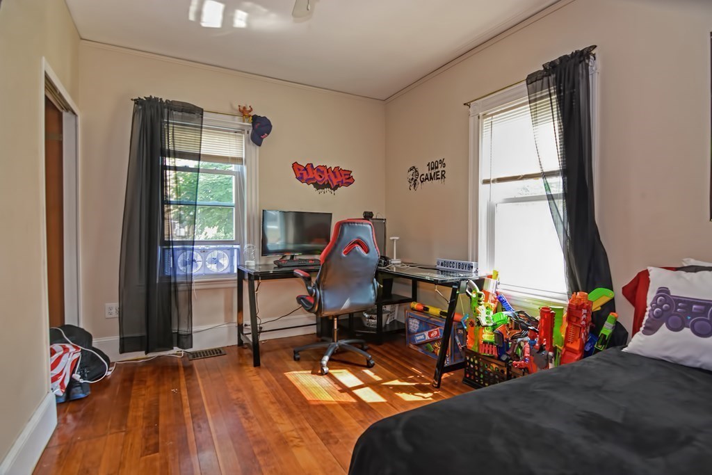 42 Sea Street Everett, MA 02149 - Photo 17 of 20