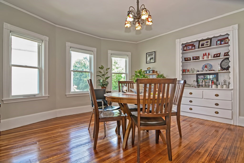 42 Sea Street Everett, MA 02149 - Photo 5 of 20