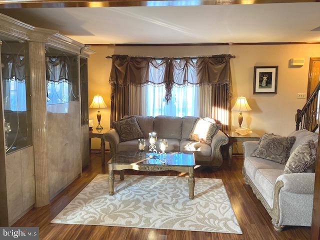 6 Palomar Road Sewell, NJ 08080 - Photo 14 of 63 Living room