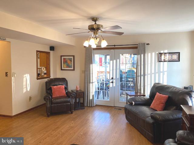 6 Palomar Road Sewell, NJ 08080 - Photo 28 of 63 Family room door to deck