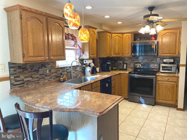 6 Palomar Road Sewell, NJ 08080 - Photo 4 of 63 Upgraded kitchen w/granite counter top