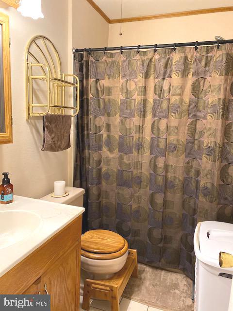 6 Palomar Road Sewell, NJ 08080 - Photo 45 of 63 Hallway bathroom