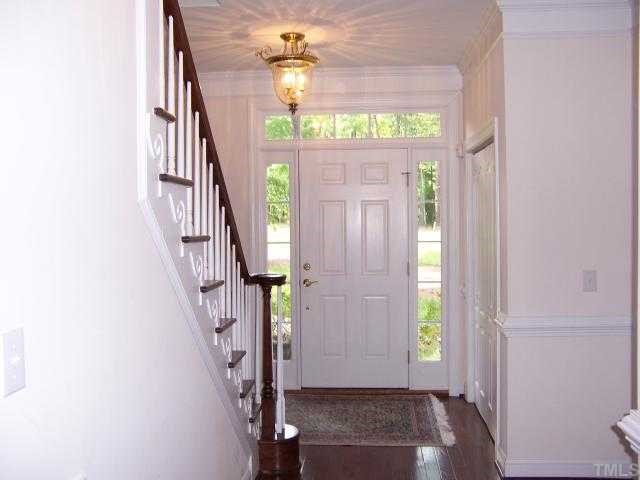 12708 Amoretto Way Raleigh, NC 27613 - Photo 3 of 12 Large entry foyer for grand entrance.
