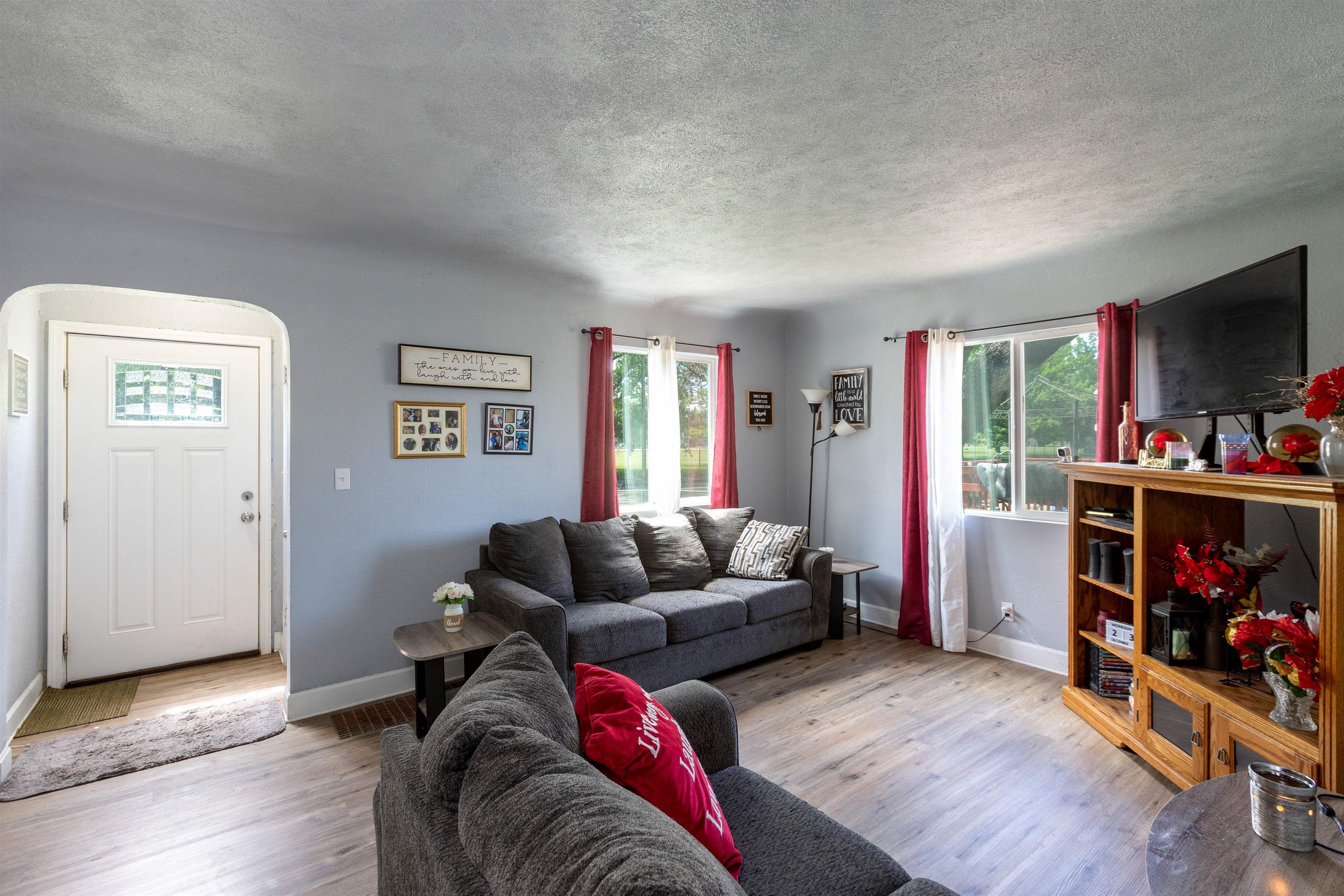 2809 East Mission Avenue Spokane, WA 99202 - Photo 5 of 18