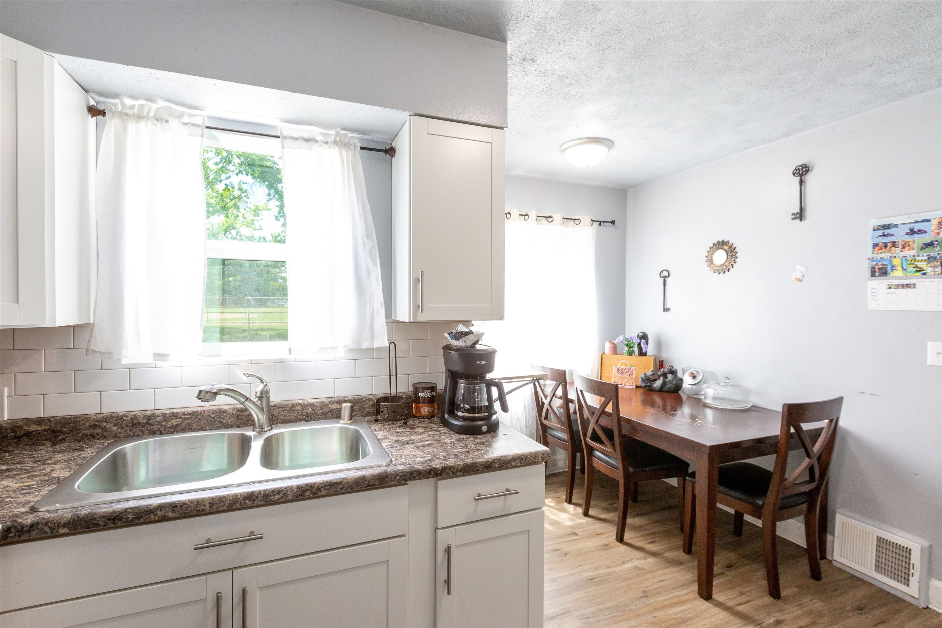 2809 East Mission Avenue Spokane, WA 99202 - Photo 8 of 18