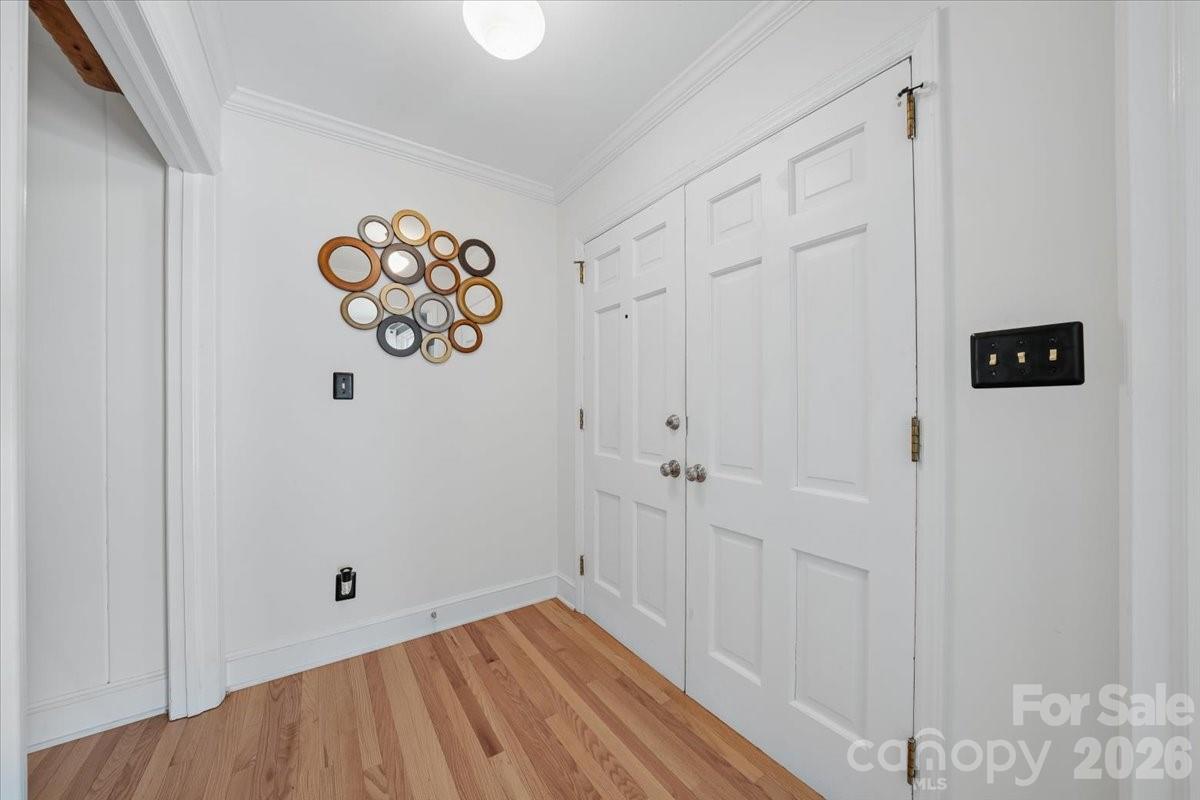 6701 Ronda Avenue Charlotte, NC 28211 - Photo 8 of 46 a view of an empty room