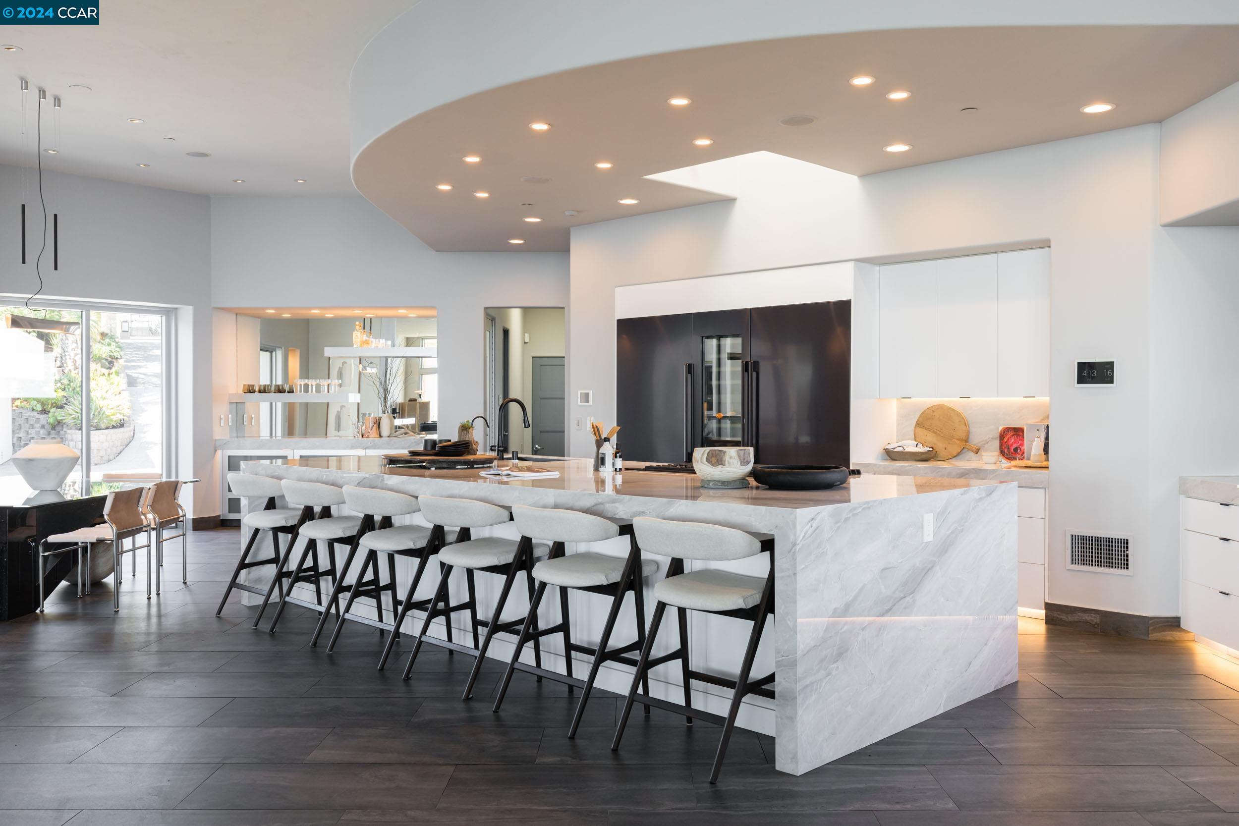 13367 Campus Drive Oakland, CA 94619 - Photo 12 of 60