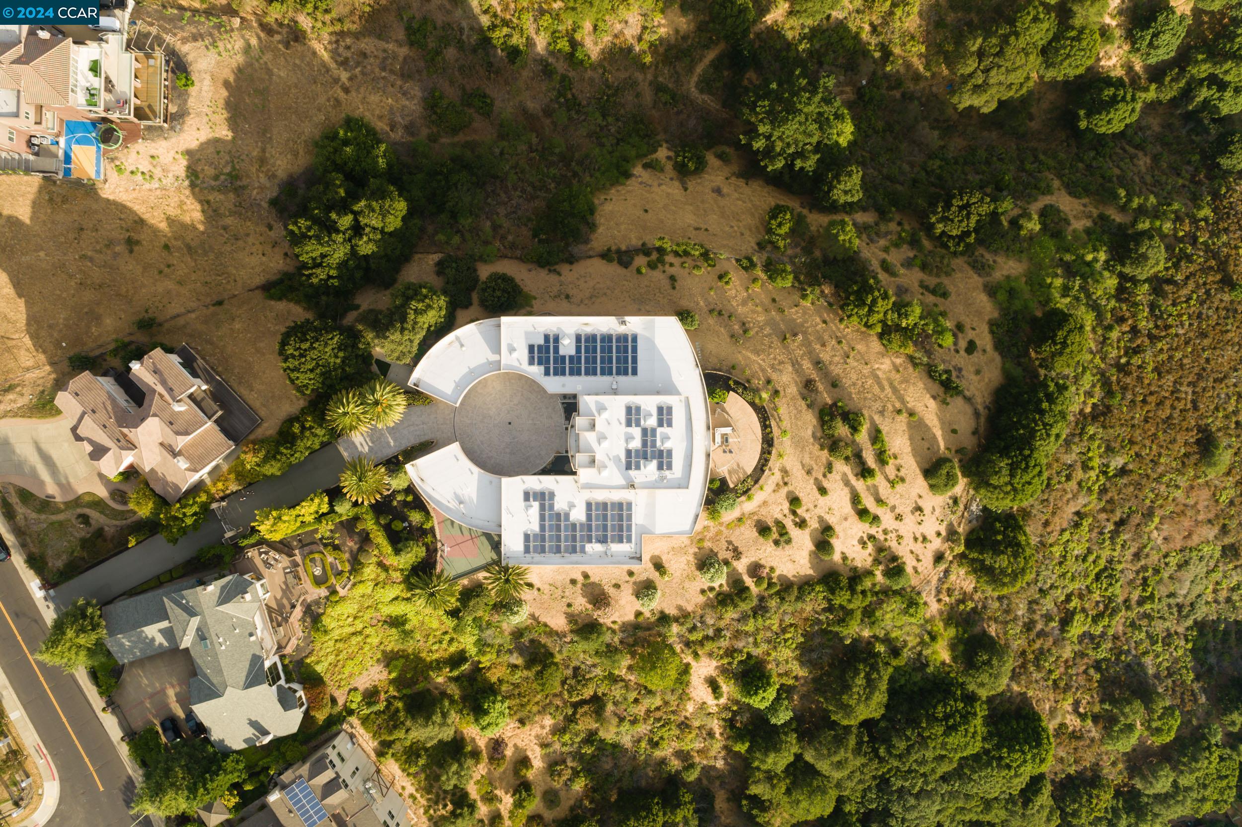 13367 Campus Drive Oakland, CA 94619 - Photo 22 of 60