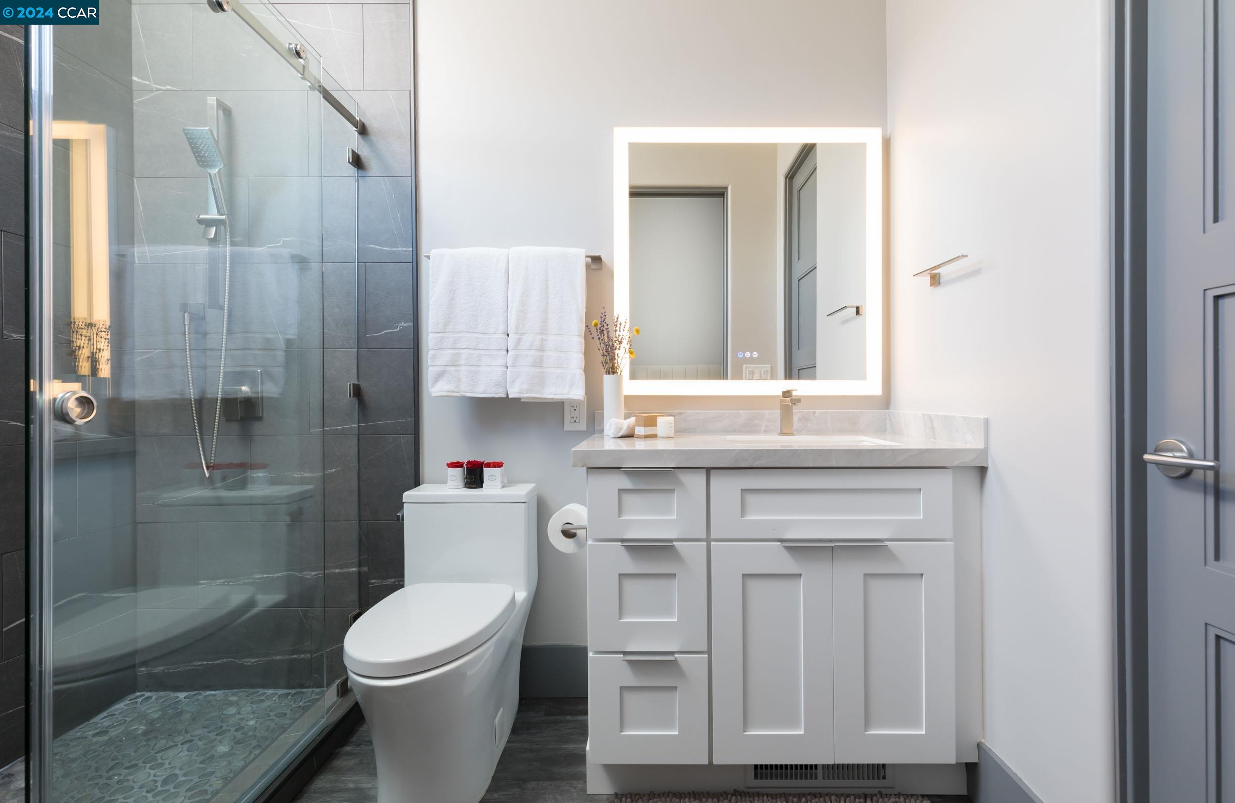 13367 Campus Drive Oakland, CA 94619 - Photo 34 of 60