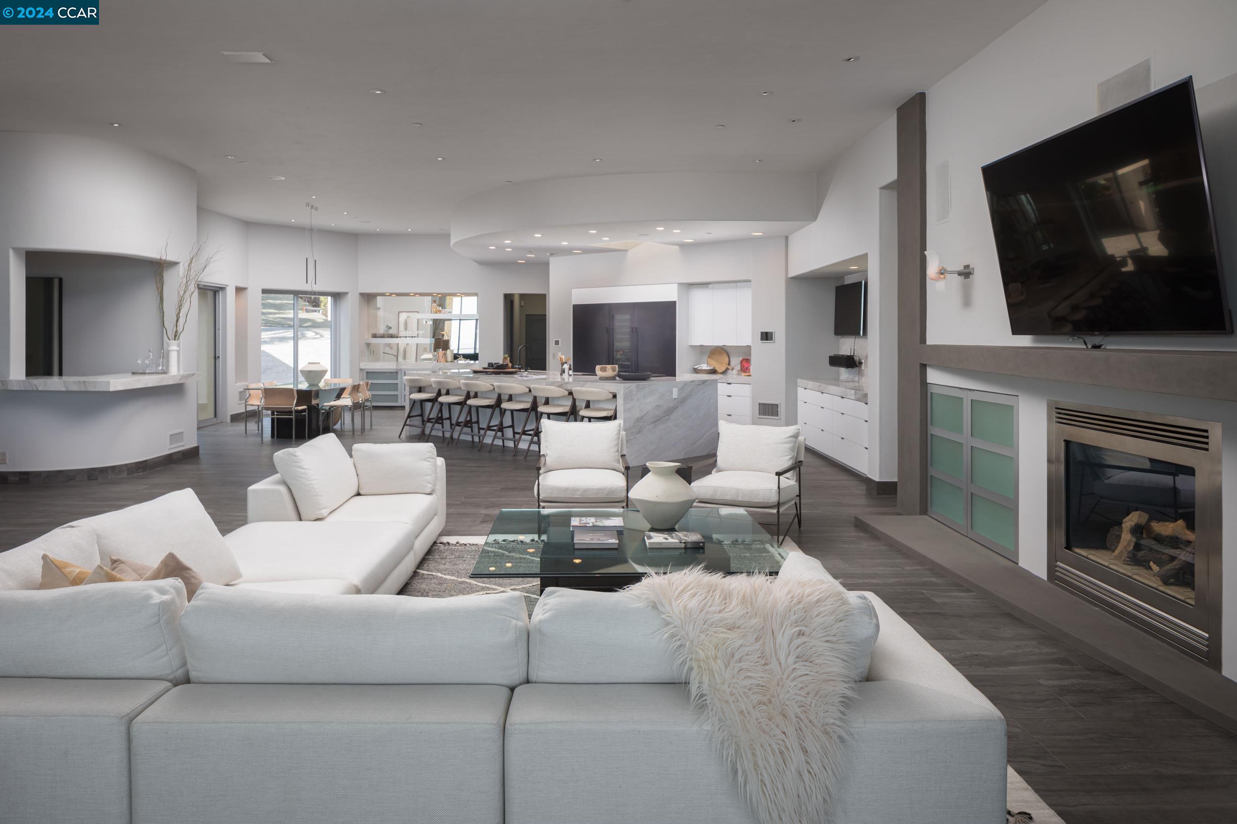 13367 Campus Drive Oakland, CA 94619 - Photo 10 of 60