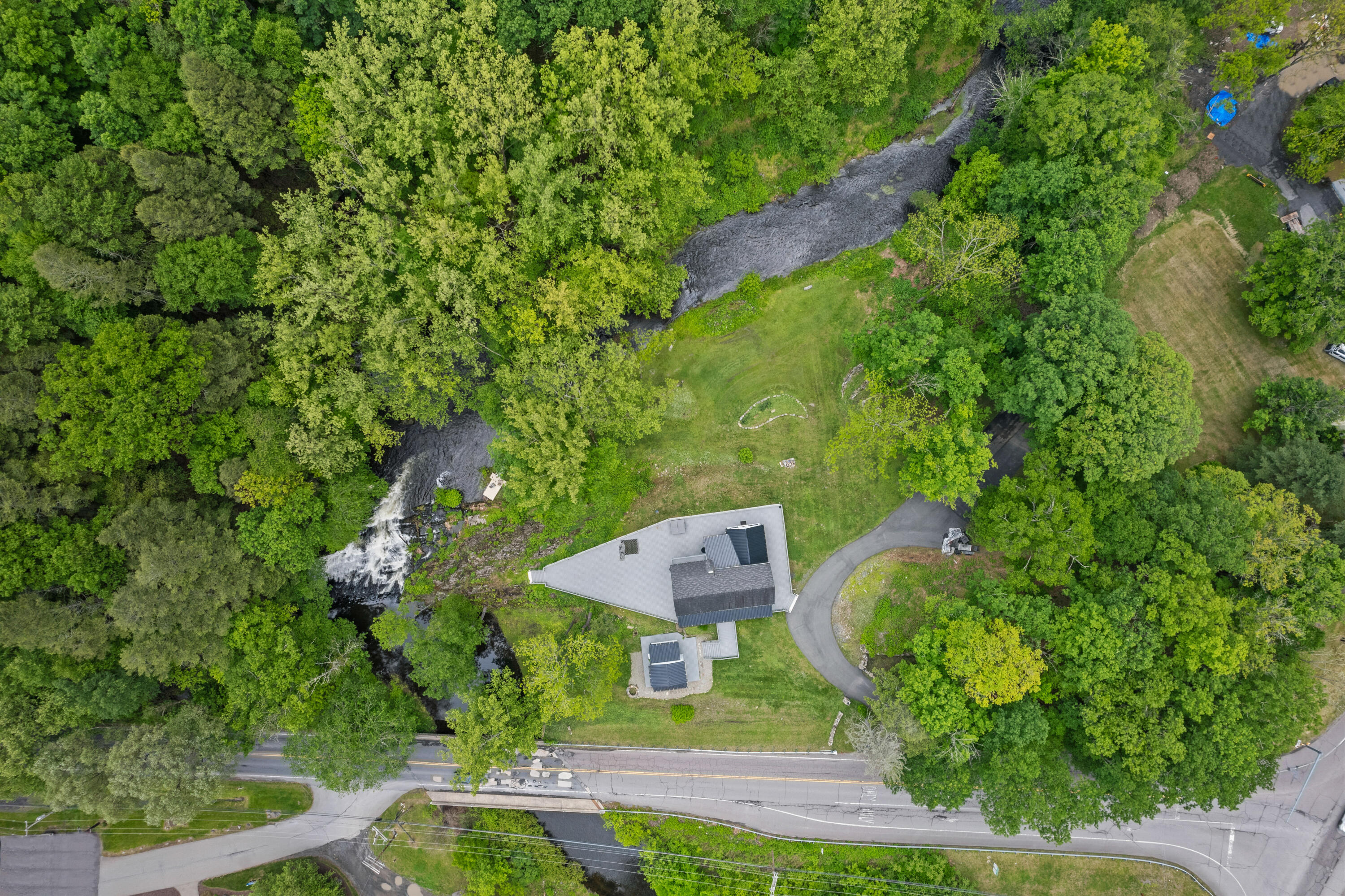 1104 Buttermilk Falls Road East Stroudsburg, PA 18301 - Photo 60 of 73 Drone (6)