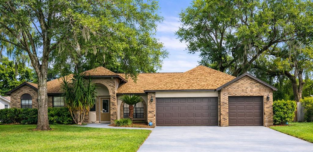 2106 Whitlock Place Dover, FL 33527 - Photo 1 of 83