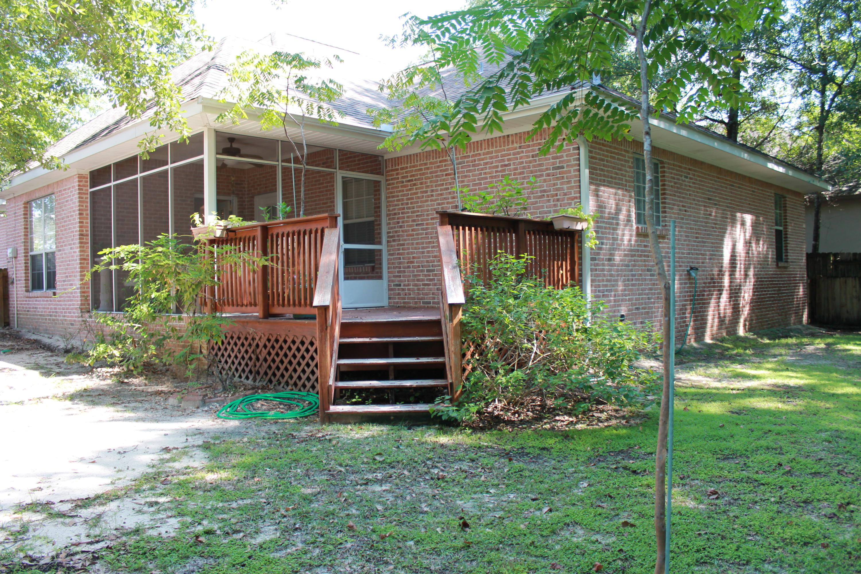 2535 Rue Palafox Biloxi, MS 39531 - Photo 12 of 13 Back exterior