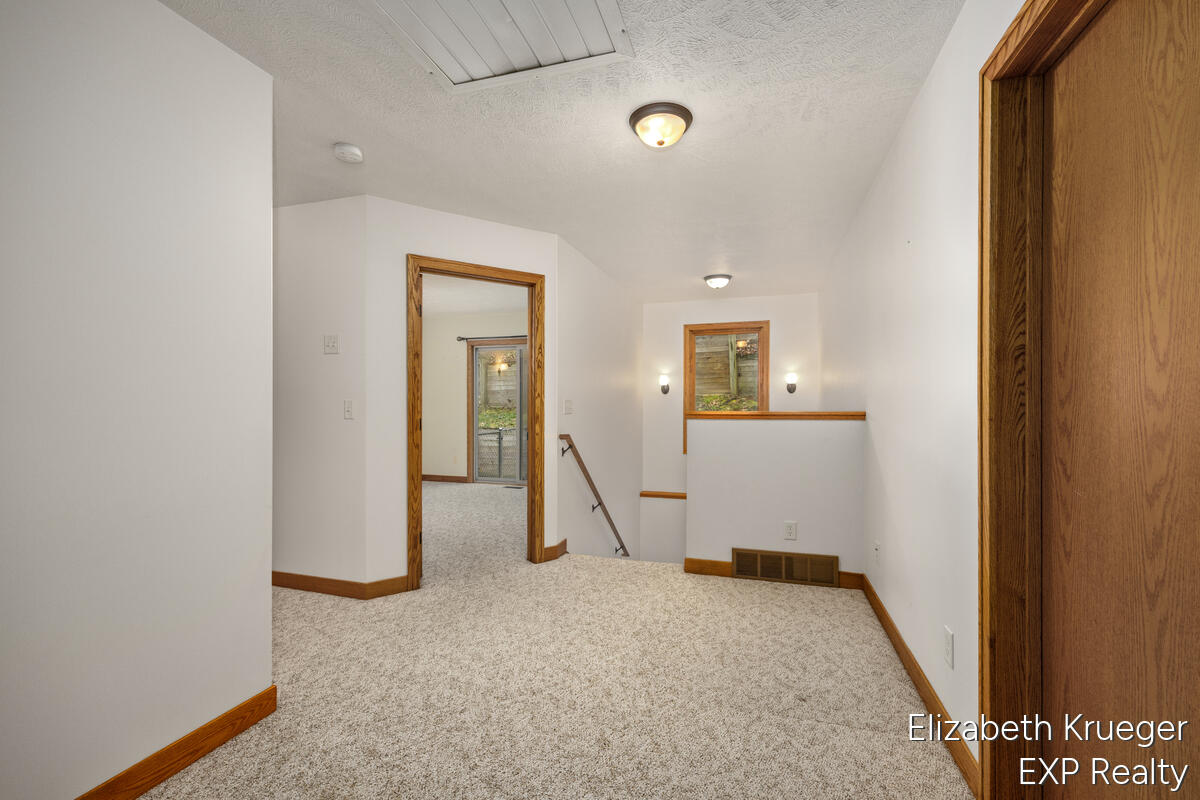 5217 South Centerline Road Newaygo, MI 49337 - Photo 22 of 44 5217-South-Centerline_021