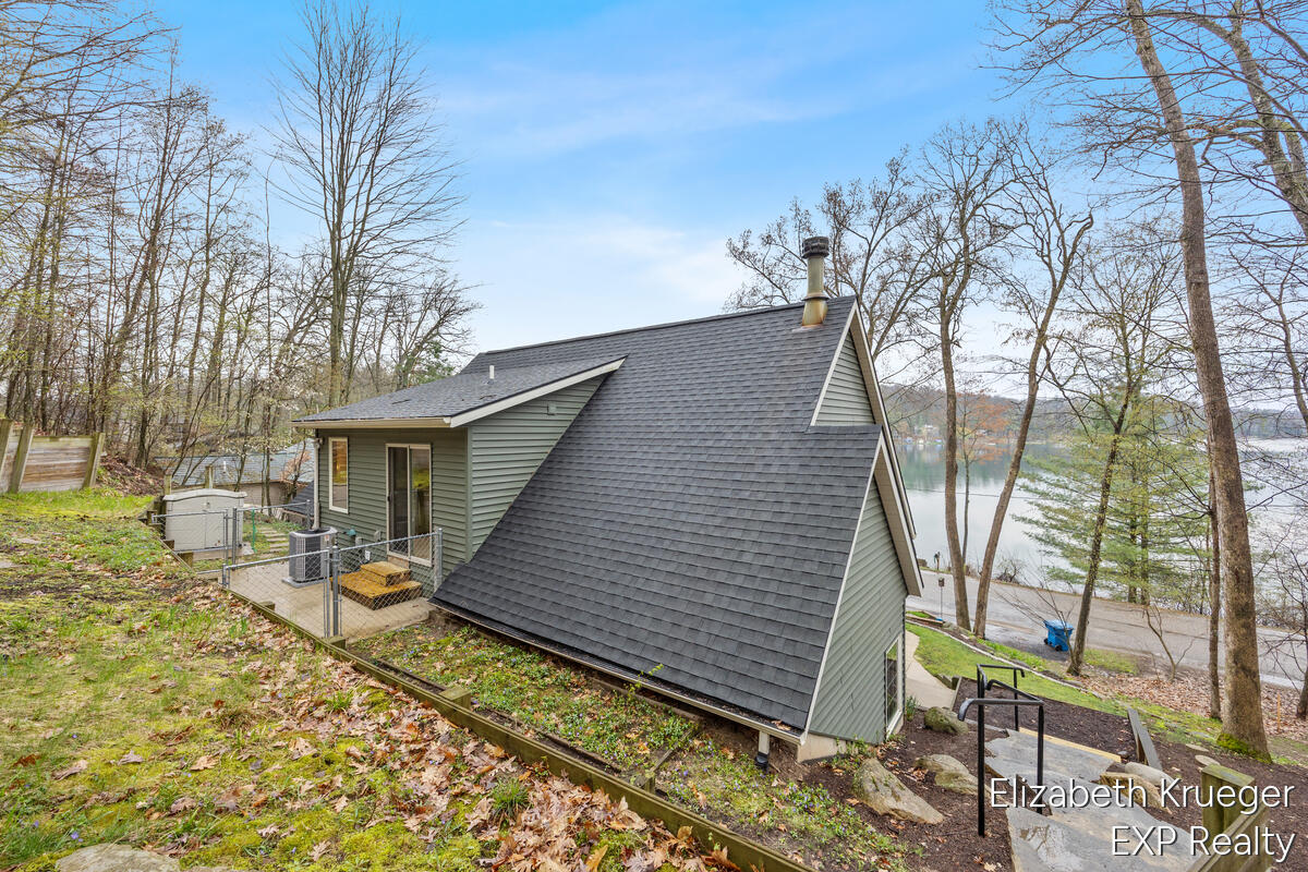 5217 South Centerline Road Newaygo, MI 49337 - Photo 30 of 44 5217-South-Centerline_029