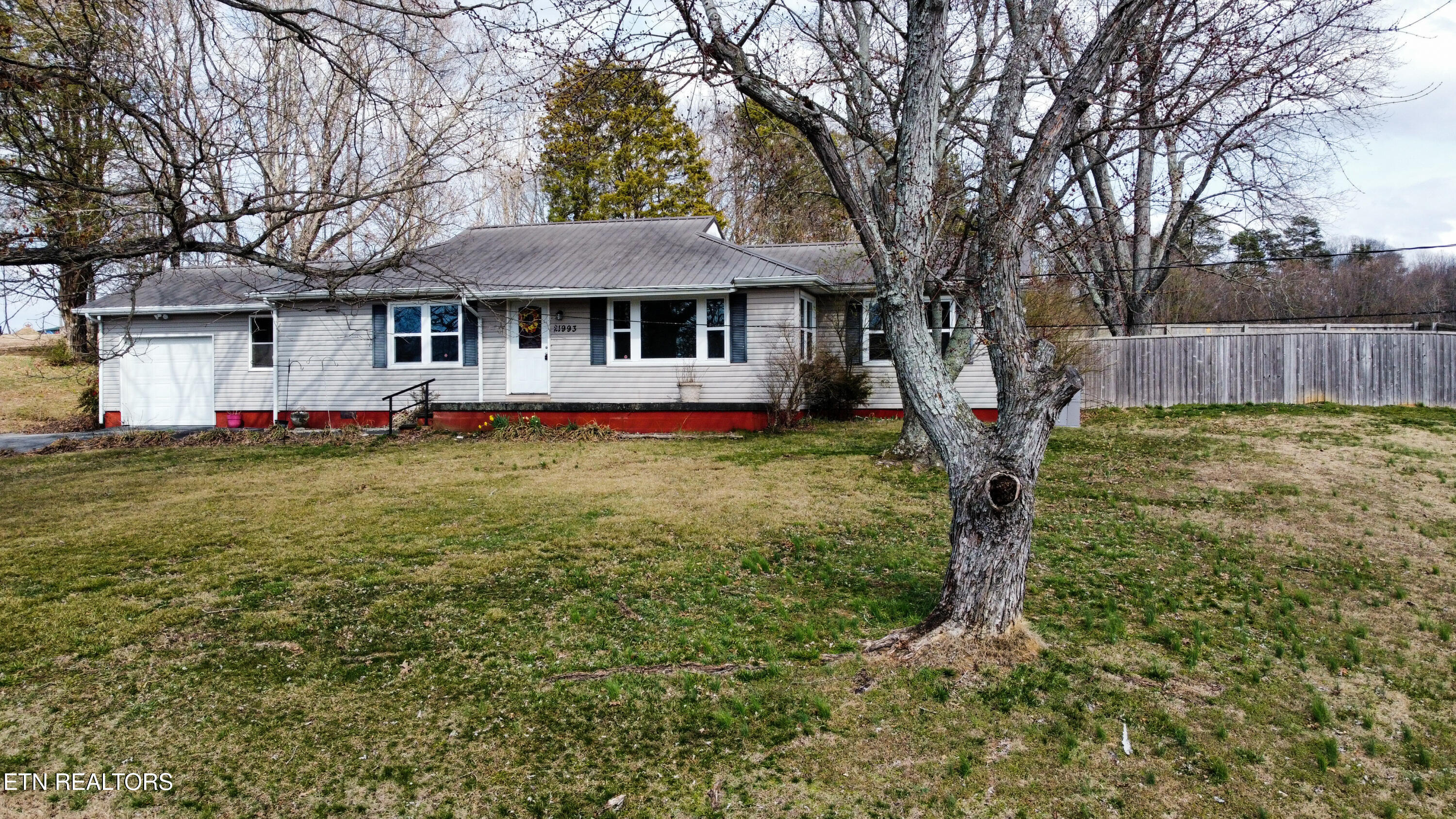 21993 Steekee Road Loudon, TN 37774 - Photo 4 of 26 dji_fly_20250304_142734_642_174111684807