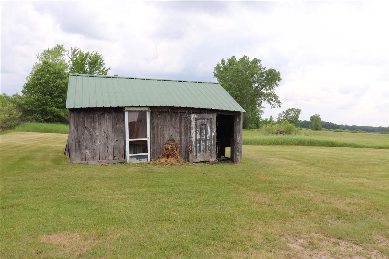 2082 Sterling Road Omer, MI 48749 - Photo 5 of 19