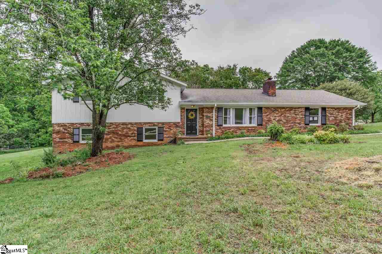 306 Timbrooke Way Easley, SC 29642 - Photo 1 of 36 Gallery Image 1