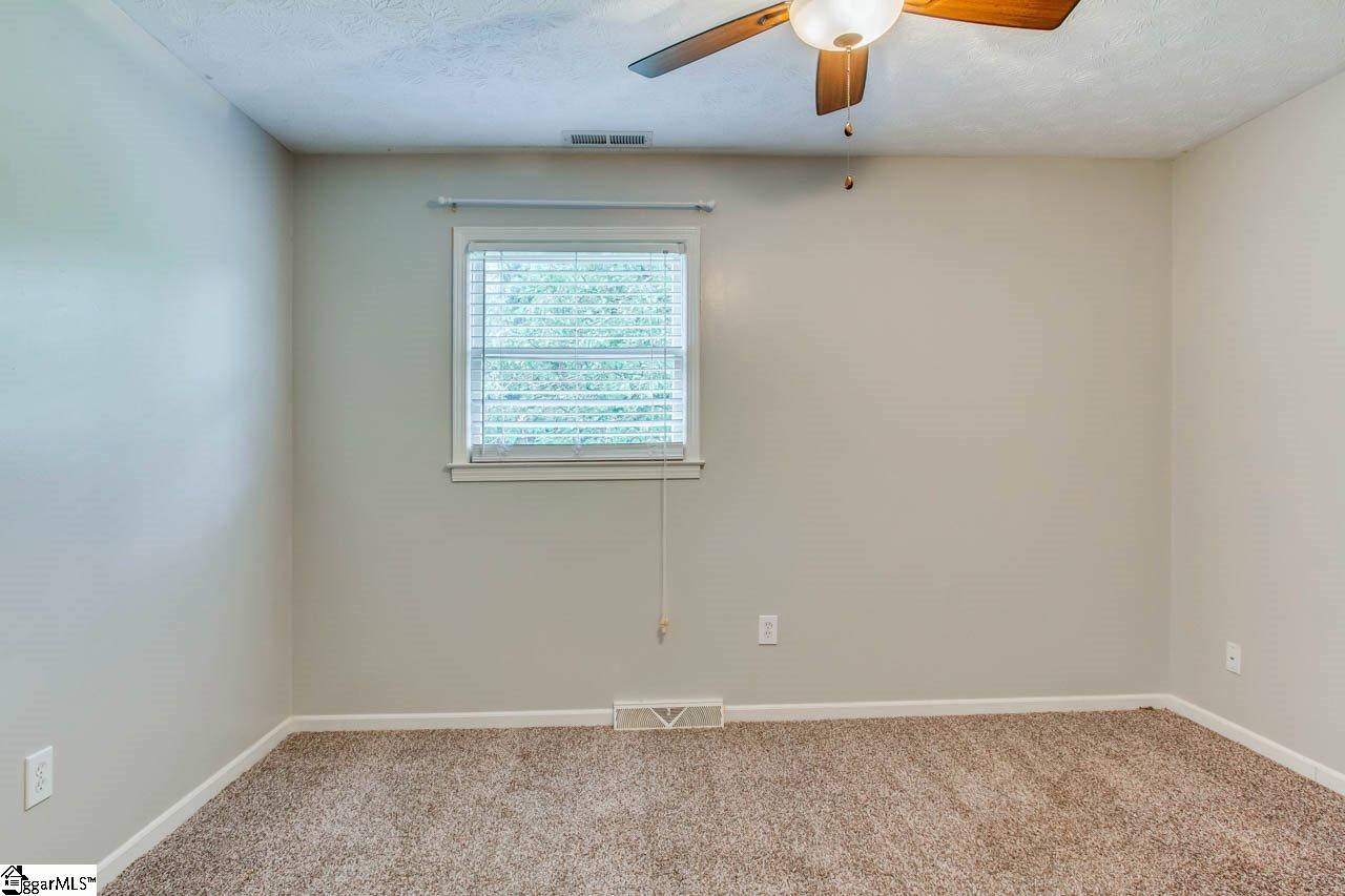 306 Timbrooke Way Easley, SC 29642 - Photo 15 of 36 Gallery Image 15