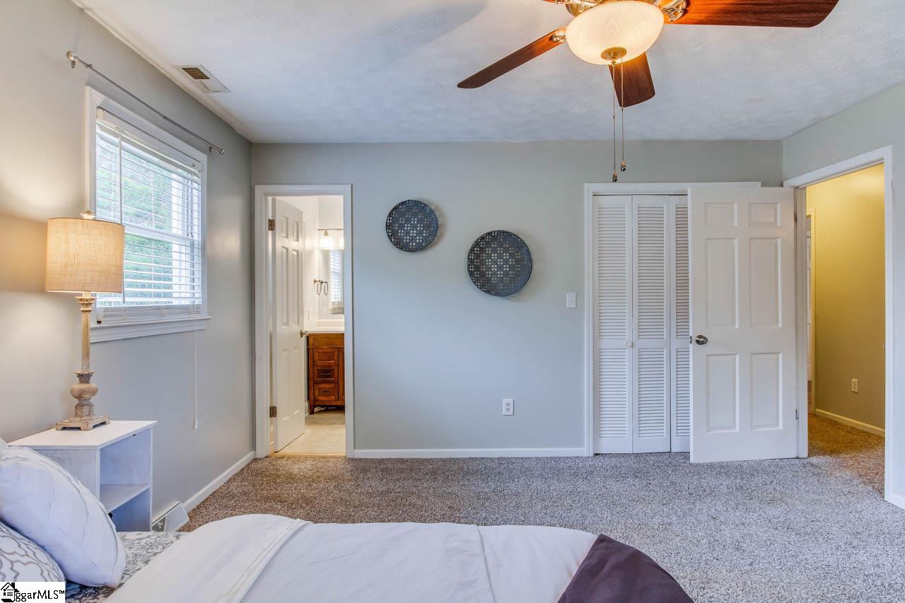 306 Timbrooke Way Easley, SC 29642 - Photo 19 of 36 Gallery Image 19