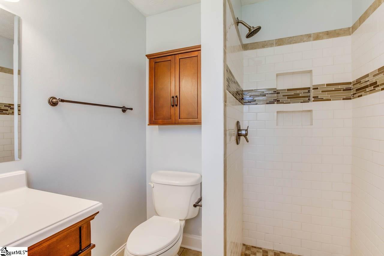 306 Timbrooke Way Easley, SC 29642 - Photo 20 of 36 Gallery Image 20