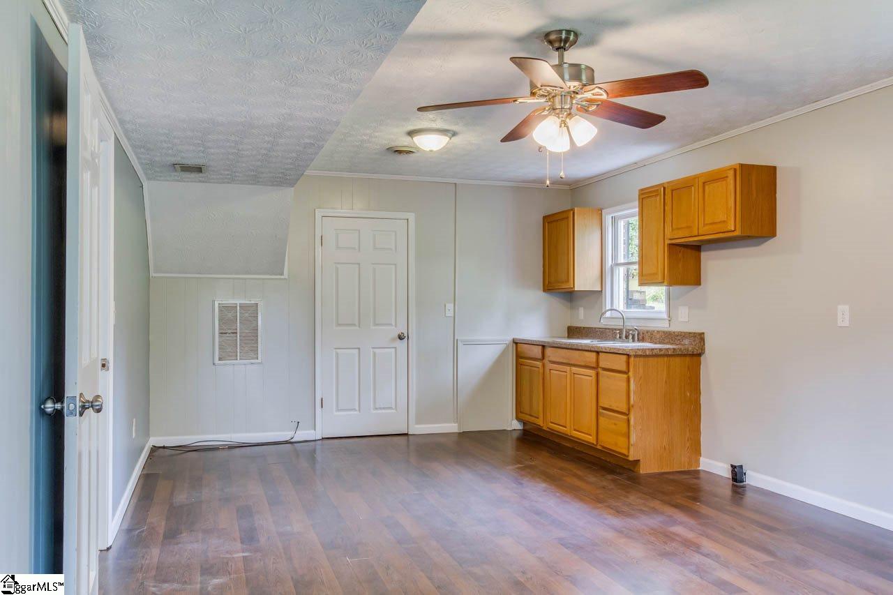 306 Timbrooke Way Easley, SC 29642 - Photo 27 of 36 Gallery Image 27
