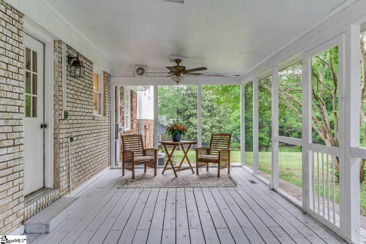 306 Timbrooke Way Easley, SC 29642 - Photo 32 of 36 Gallery Image 32