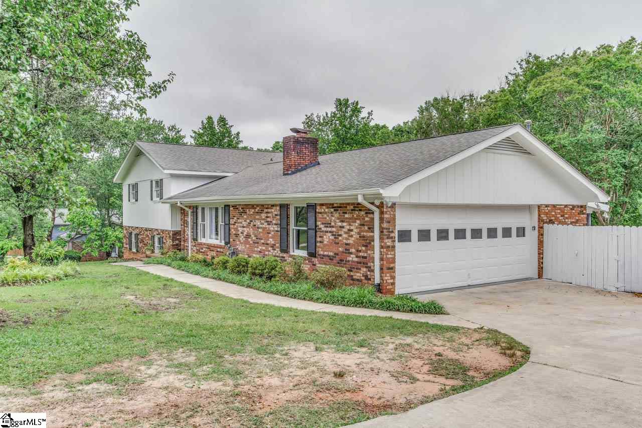 306 Timbrooke Way Easley, SC 29642 - Photo 5 of 36 Gallery Image 5