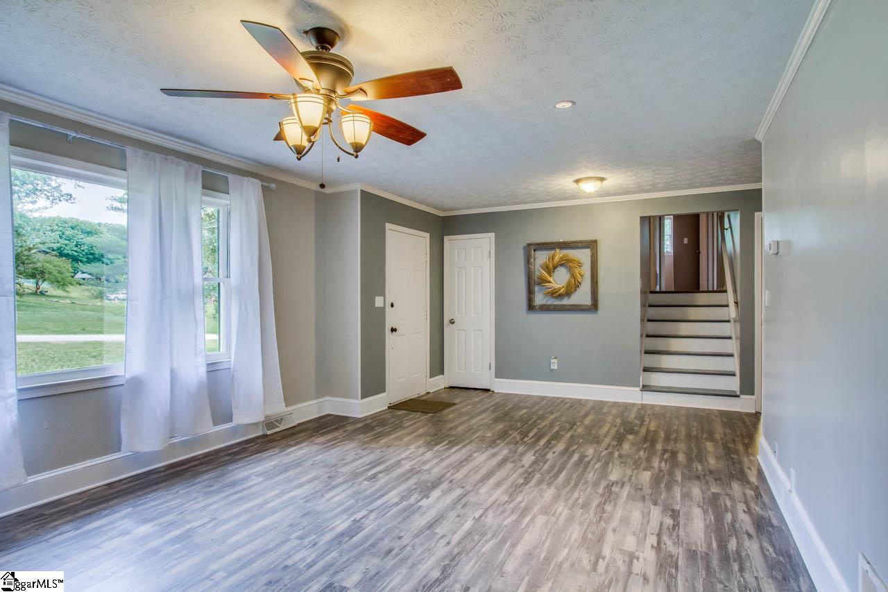 306 Timbrooke Way Easley, SC 29642 - Photo 7 of 36 Gallery Image 7