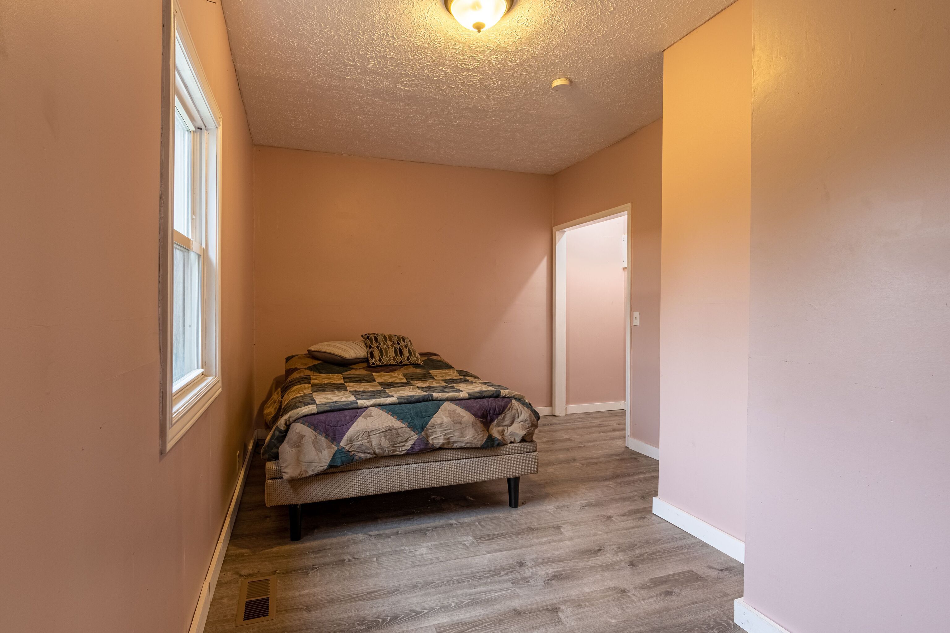 700 South Main Street Summitville, IN 46070 - Photo 18 of 37