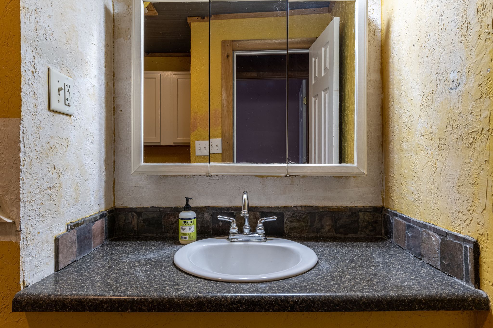 700 South Main Street Summitville, IN 46070 - Photo 19 of 37