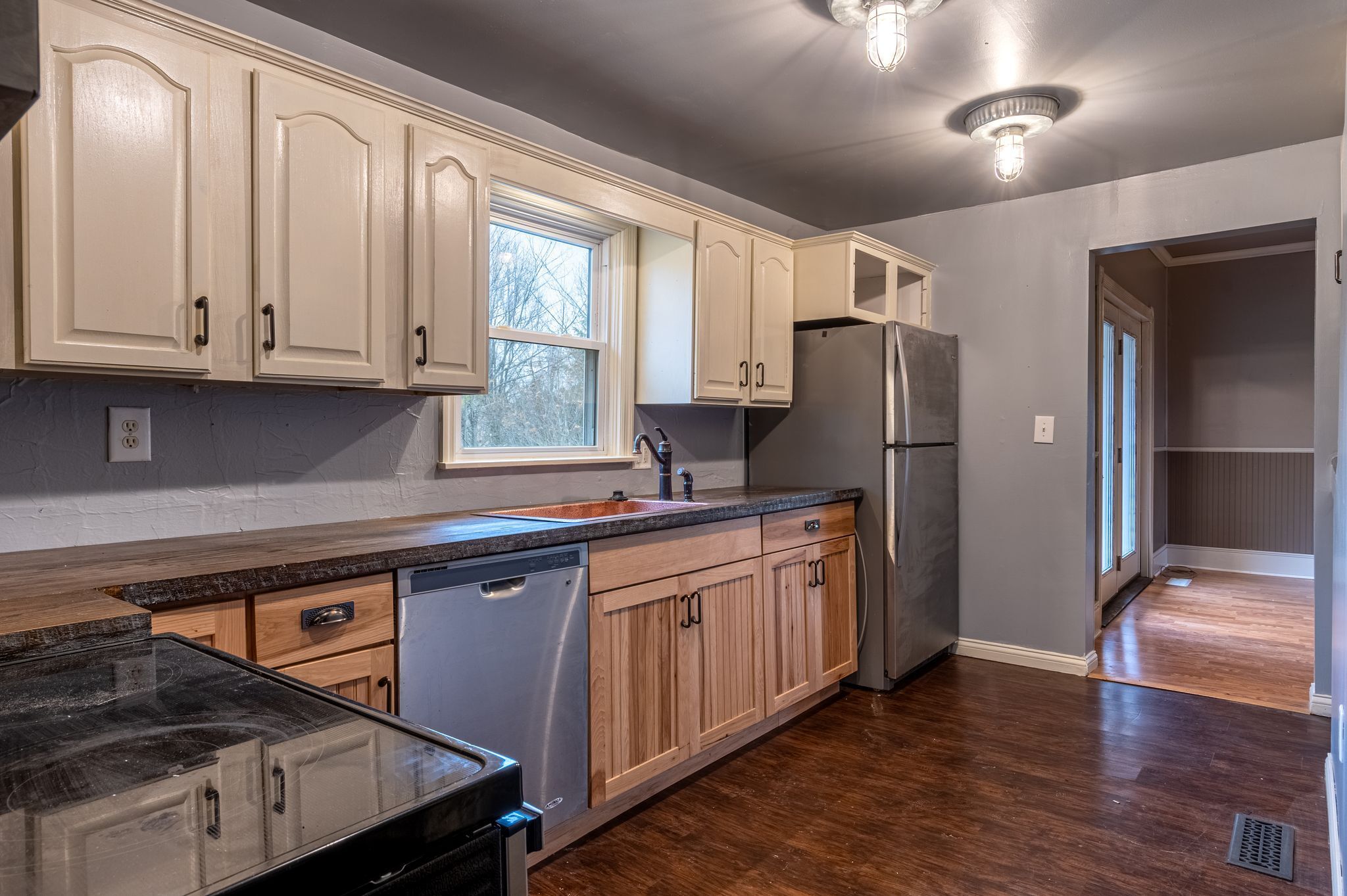 700 South Main Street Summitville, IN 46070 - Photo 6 of 37