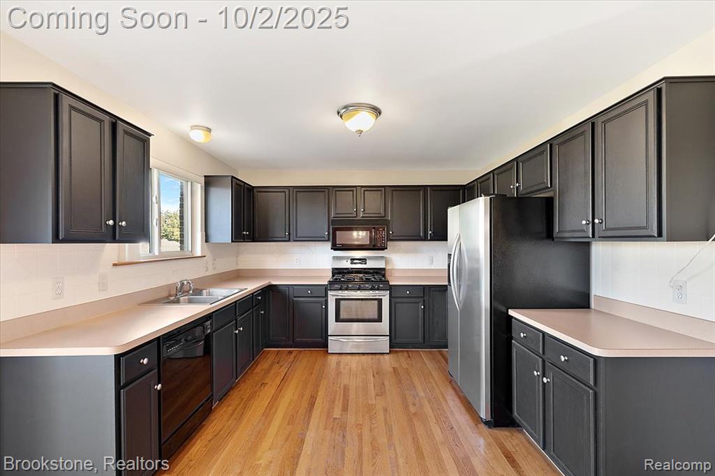 46063 Pat Street Chesterfield, MI 48051 - Photo 14 of 43