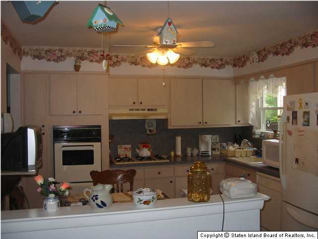 397 Annadale Road Staten Island, NY 10312 - Photo 2 of 9 Additional Photo