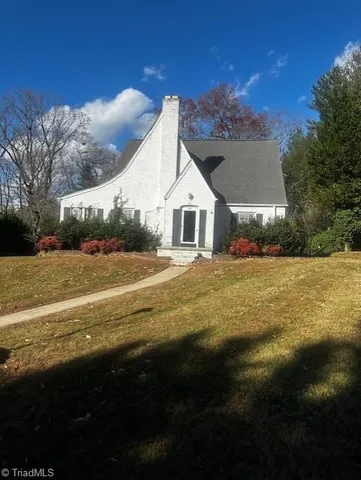 $425,000 | 715 Country Club Road, Mount Airy, NC 27030