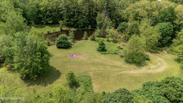 $299,999 | 824 County Road 106, Amsterdam, NY 12010