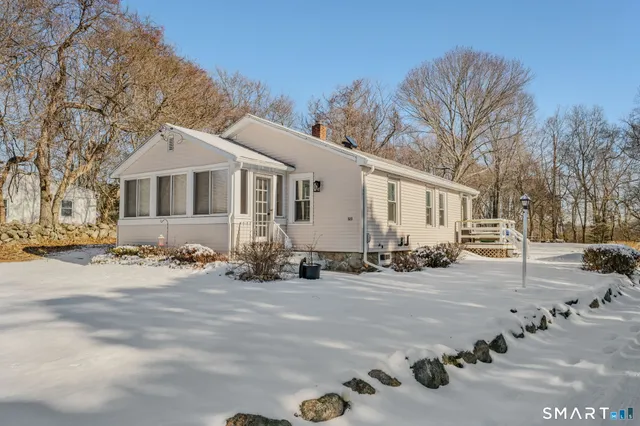 $2,200 | 125 Spithead Road, Waterford, CT 06385