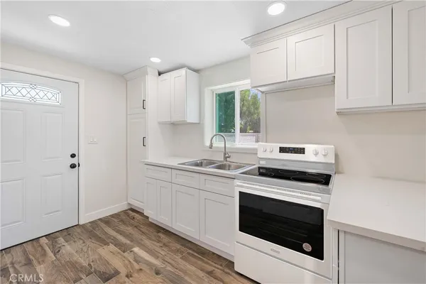 $2,200 | 6290 California Avenue, Unit C, Long Beach, CA 90805