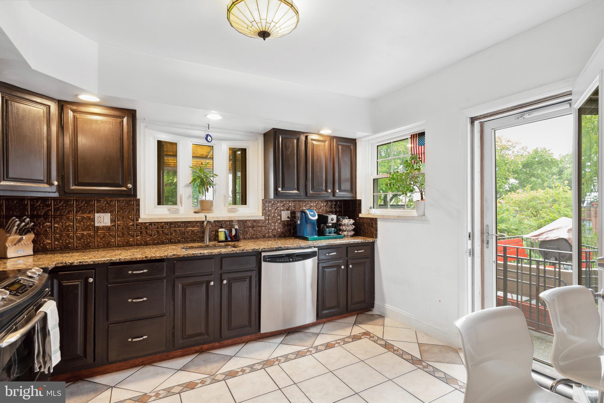 6474 Morris Park Road Philadelphia, PA 19151 - Photo 11 of 26 Gallery Image 11