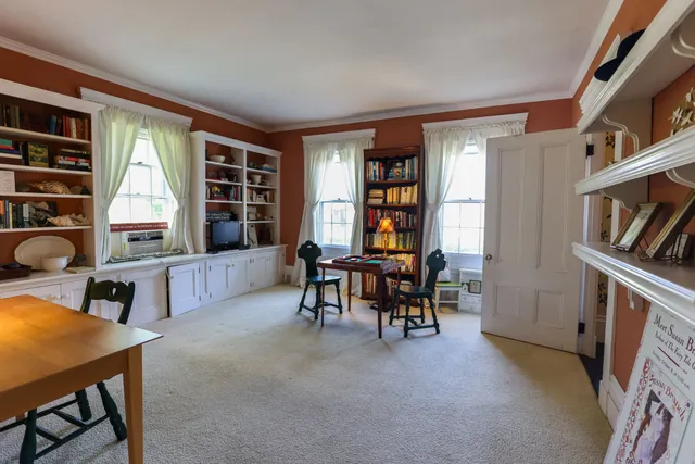 $2,300,000 | 70 Spring Street, Vineyard Haven, MA 02568