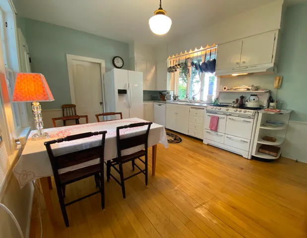 $2,300,000 | 70 Spring Street, Vineyard Haven, MA 02568