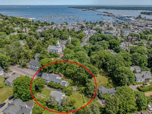 $2,300,000 | 70 Spring Street, Vineyard Haven, MA 02568